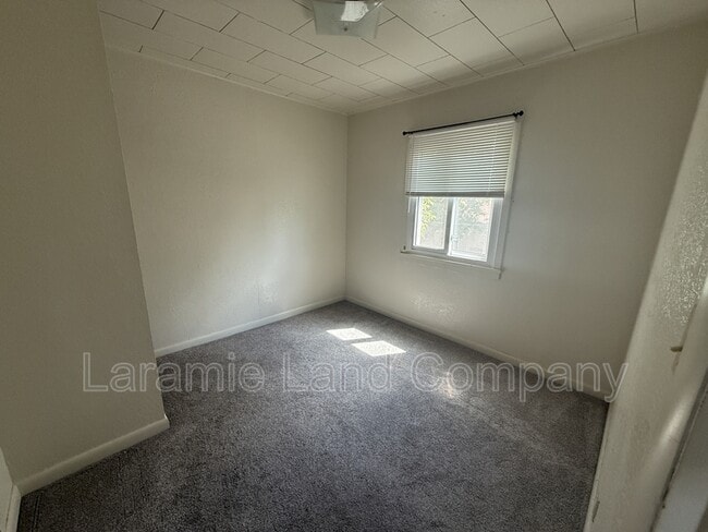 Building Photo - 857 N 4th St