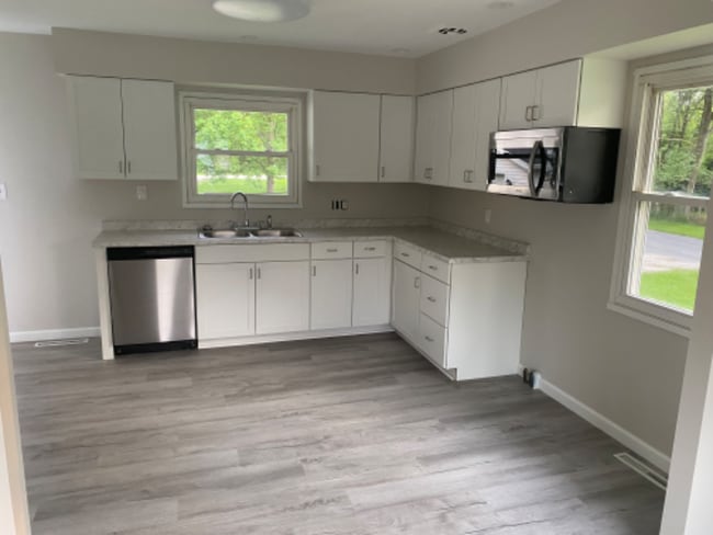 Building Photo - 301 McKinney Blvd