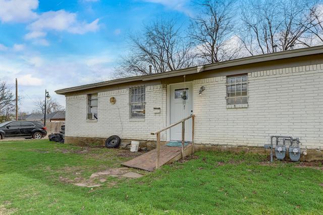 Primary Photo - 1050 E Pulaski St