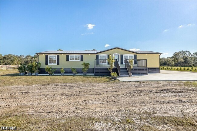 Building Photo - 17700 Pronghorn St