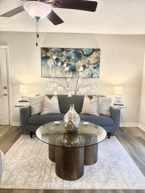 Foto del edificio - The Colony Apartment Homes