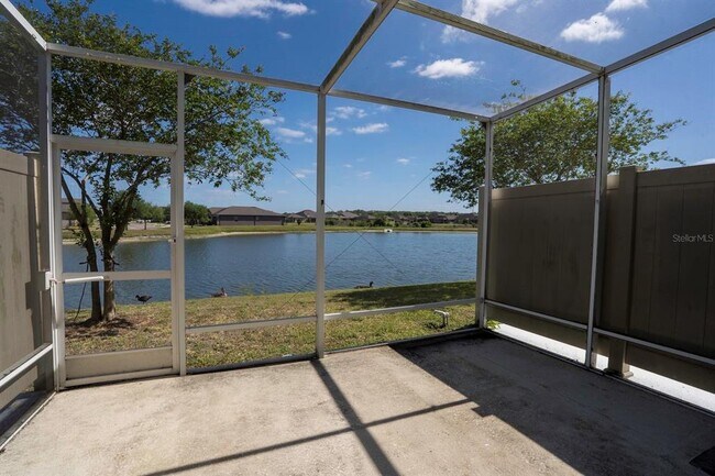 Building Photo - 9136 Hillcroft Dr