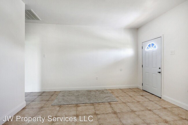 Building Photo - 3 br, 2 bath House - 1149 Scotsdale Drive ...