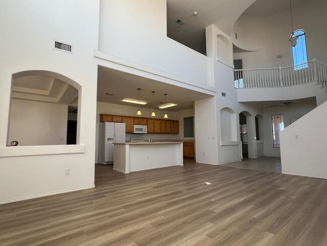 Building Photo - 828 Loma Pinon Loop