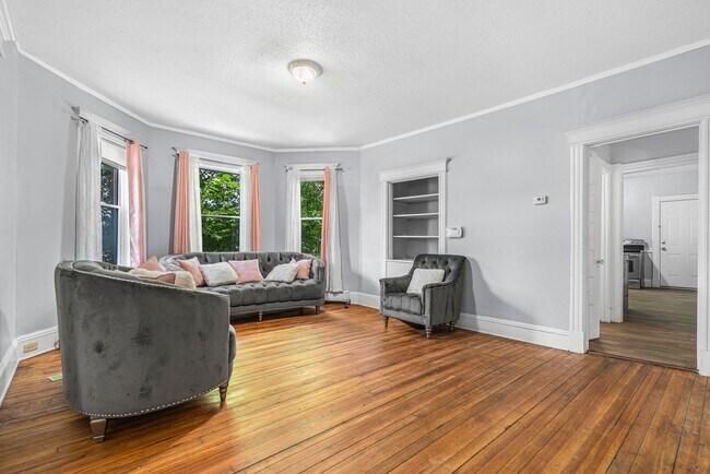 Foto del edificio - 139-141-141 Homestead Ave