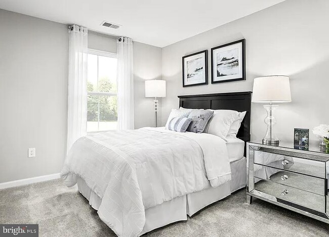 Building Photo - 2657 Apricot Dr