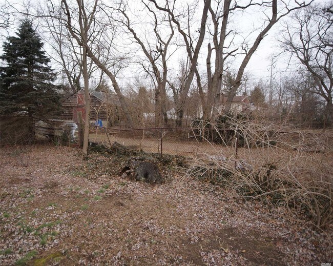 Building Photo - 25 Seaman Neck Rd