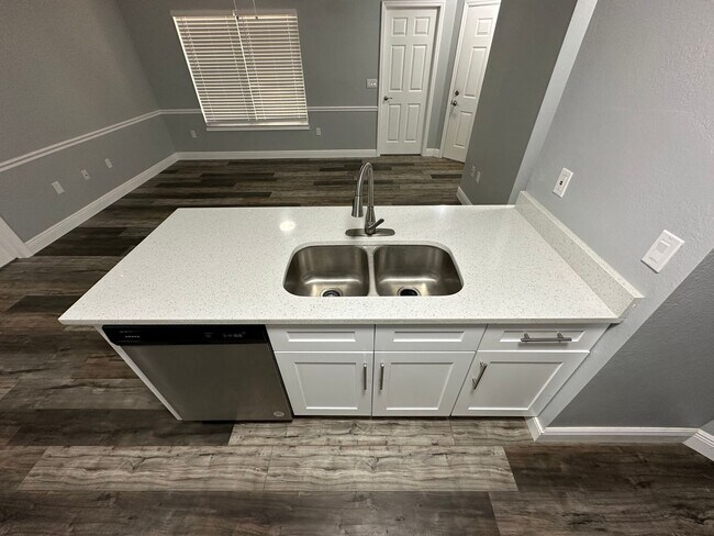 Foto del edificio - 2 Bedroom, 2 Bath Condo in Altamonte Springs!