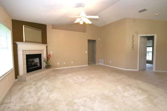 Building Photo - Comfort & Convenience in Cantonment – 4BR ...