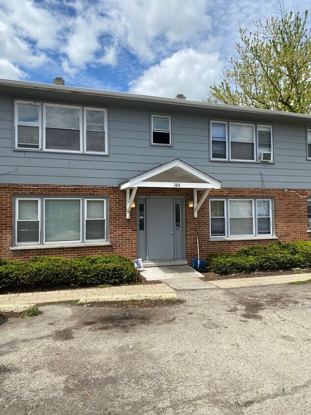 Primary Photo - 384 W Indian Trail