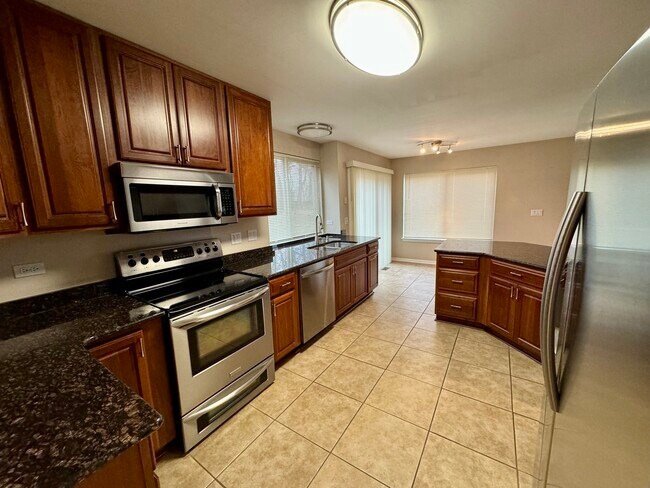 Foto del edificio - 735 Ravinia Dr
