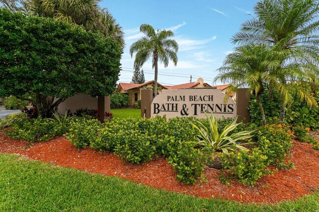 Community Entrance 1.1 - 5211 Grande Palm Cir