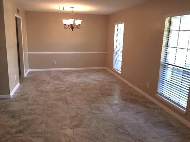 Building Photo - 2027 Crestover Cir
