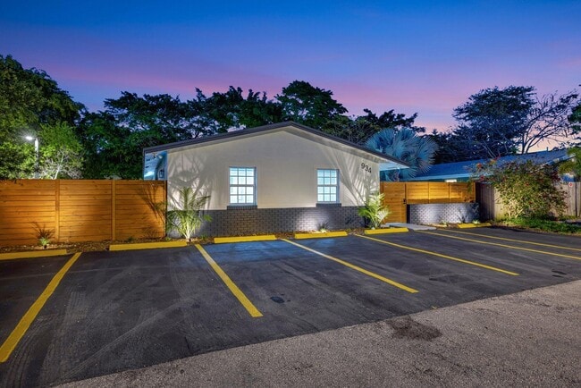 Foto del edificio - 934 NW 4th Ave