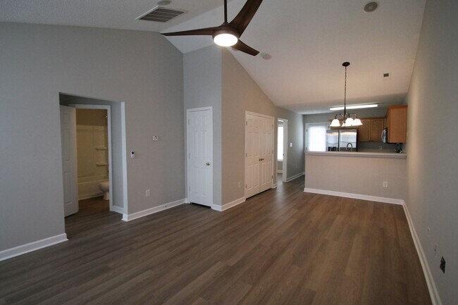 Building Photo - Exclusively Offered by Muse Realty, LLC