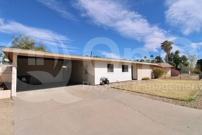 Building Photo - 7430 E Minnezona Ave