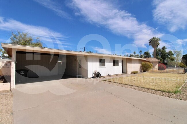 Foto del edificio - 7430 E Minnezona Ave