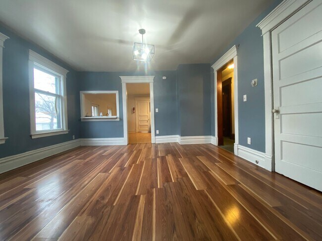 Foto del edificio - 743 Academy St