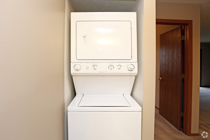 Southwinds Apartments