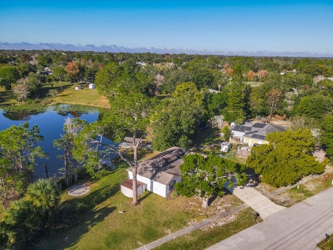 Building Photo - Pet Friendly Lake Front House for Rent!