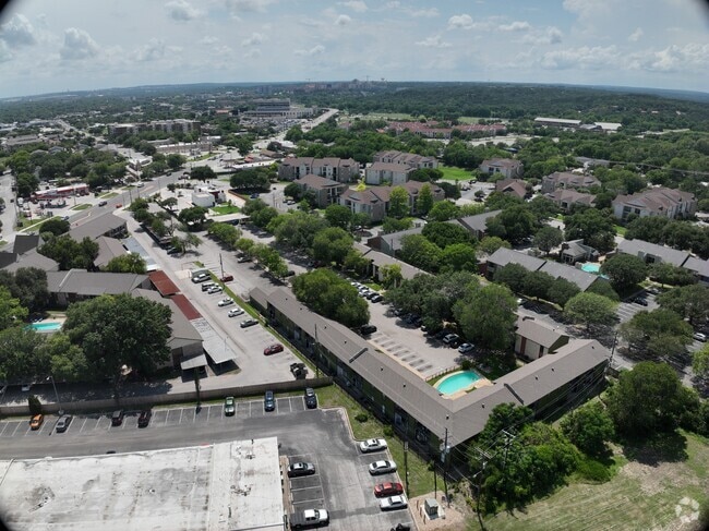 3D Exterior - El Monty