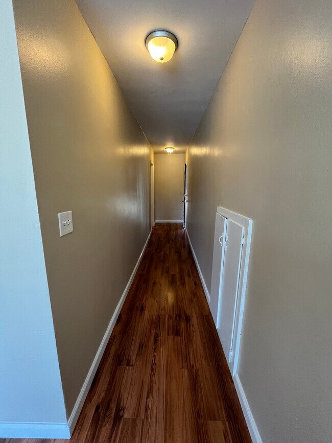 Foto del edificio - 13545 Vanowen St