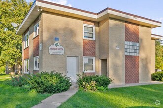 Building Photo - 991 Tollview Ave