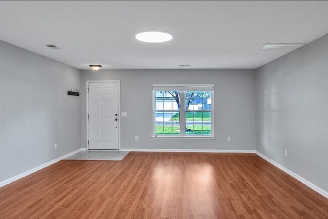 Foto del edificio - 3006 Kinswood Ln