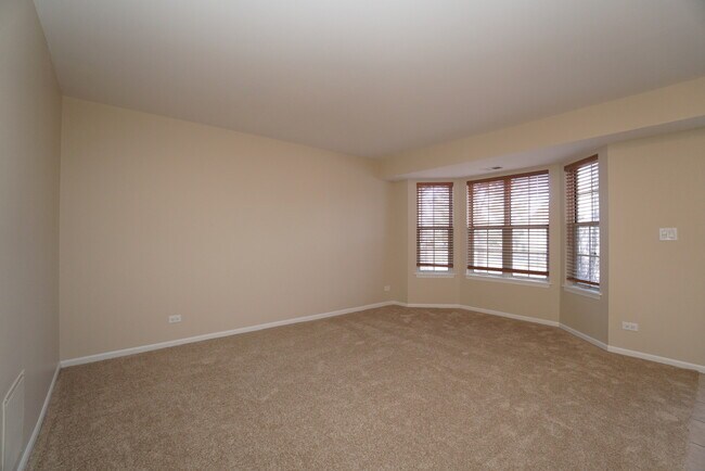Foto del edificio - 86 Bradford Ln