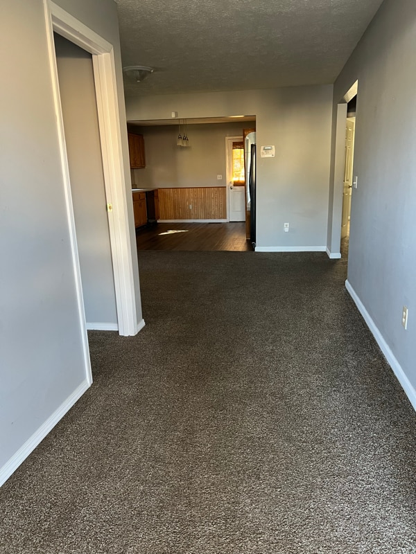 Building Photo - 109 S 6th St