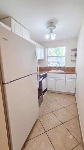 Photo - 2400 NE 10th Street Unit 108 Apartment