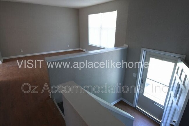 Foto del edificio - 1105 W Elm Terrace