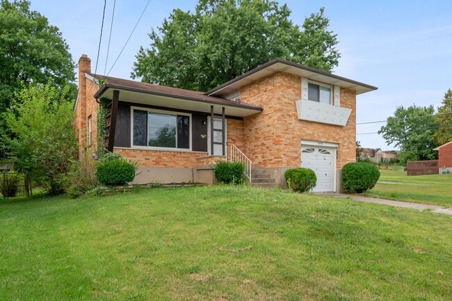 Building Photo - Green Twp- 3 bed 2 bath in OHSD