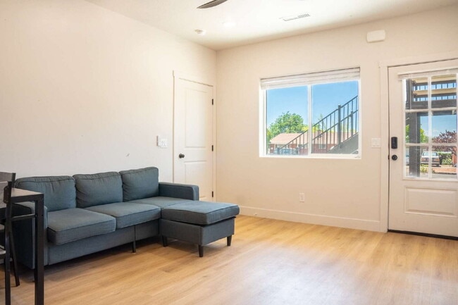 Building Photo - "Charming 2-Bed, 2-Bath Apartment in a brand new townhome at Lavista Hillside Charm in Cedar City...