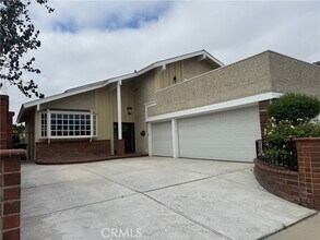 Building Photo - 6402 Cantiles Ave