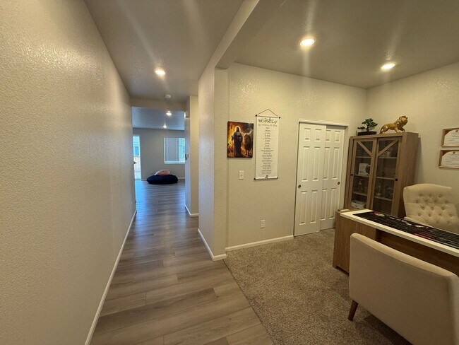 Building Photo - Beautiful Home for Rent