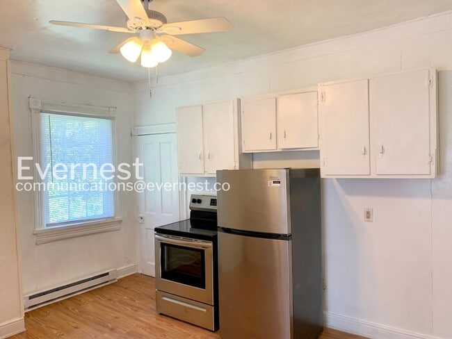 Building Photo - 1204 N 20th St