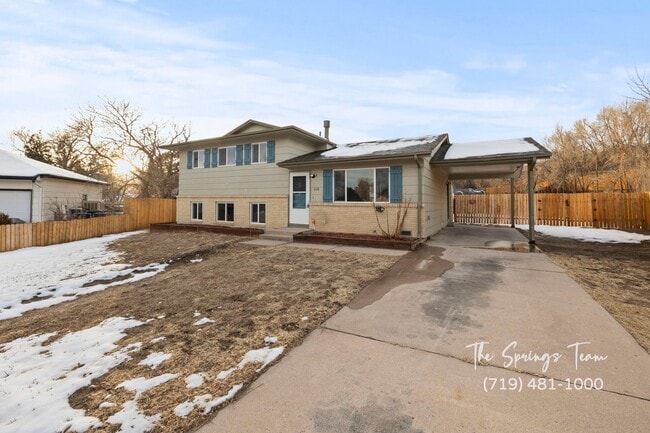 Photo - CHARMING 4BD on QUIET EASTBOROUGH CUL-DE-SAC- Security Deposit Waiver Available House