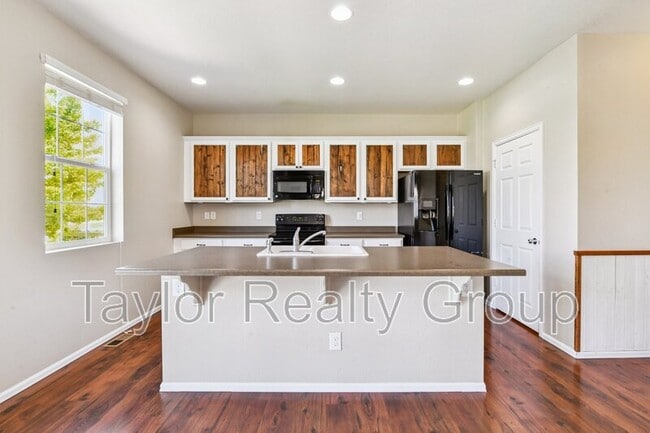 Photo - 2273 Saddle Back Ct House