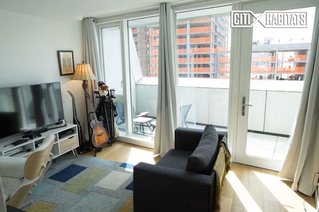 Foto del edificio - 625 W 57th St