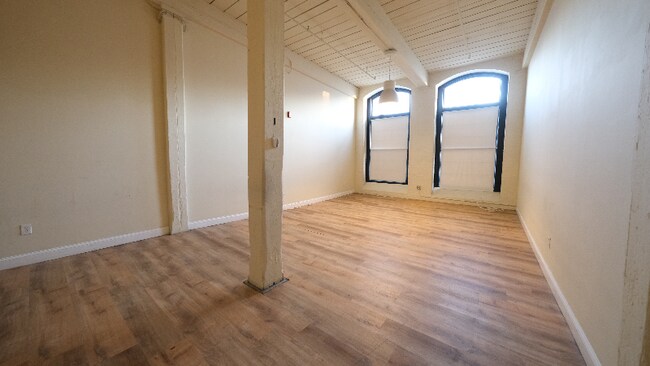 Foto del edificio - 91 Hartford Ave