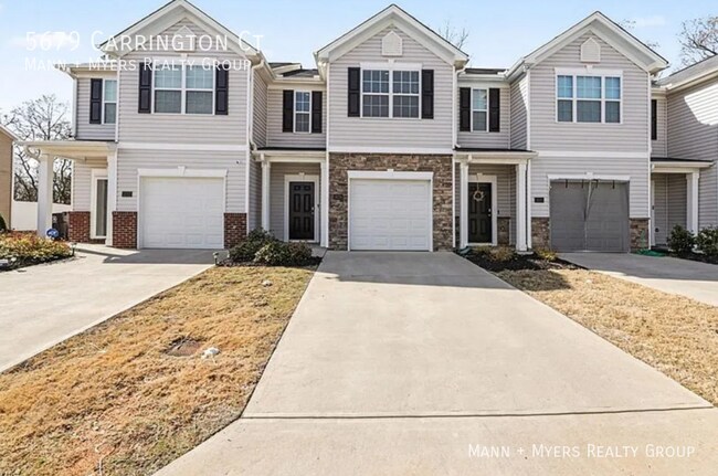 Foto del edificio - 5679 Carrington Ct