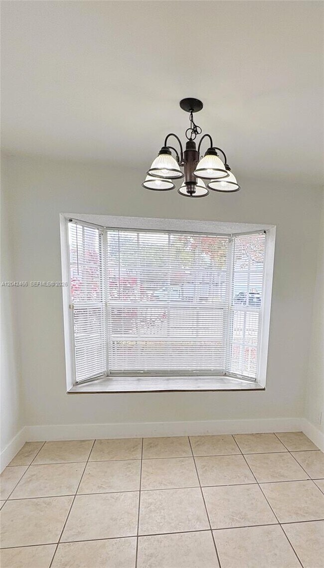 Foto del edificio - 3743 NW 122nd Terrace