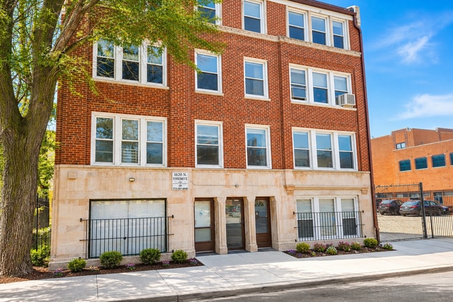 Building Photo - 1635 W Morse Ave