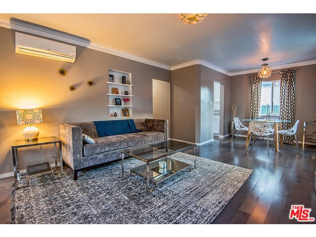 Building Photo - 1210 S Cochran Ave