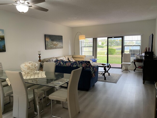 Building Photo - 6638 Villa Sonrisa Dr