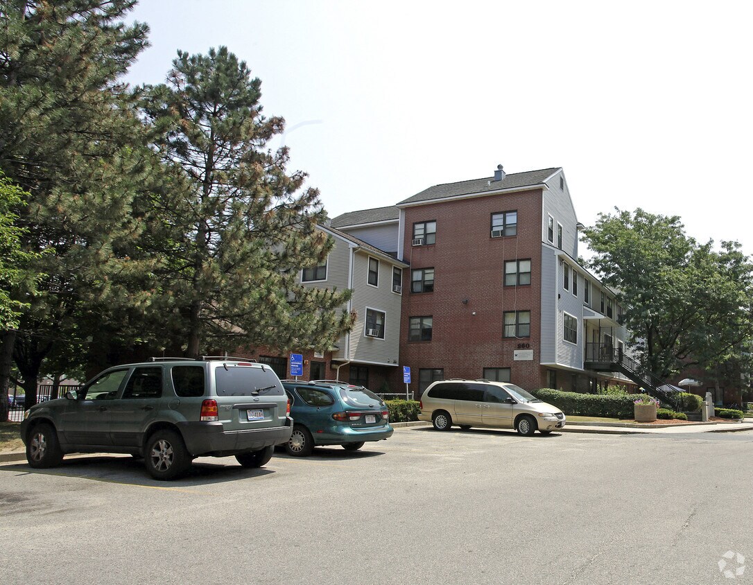 Primary Photo - 60 Annunciation Rd