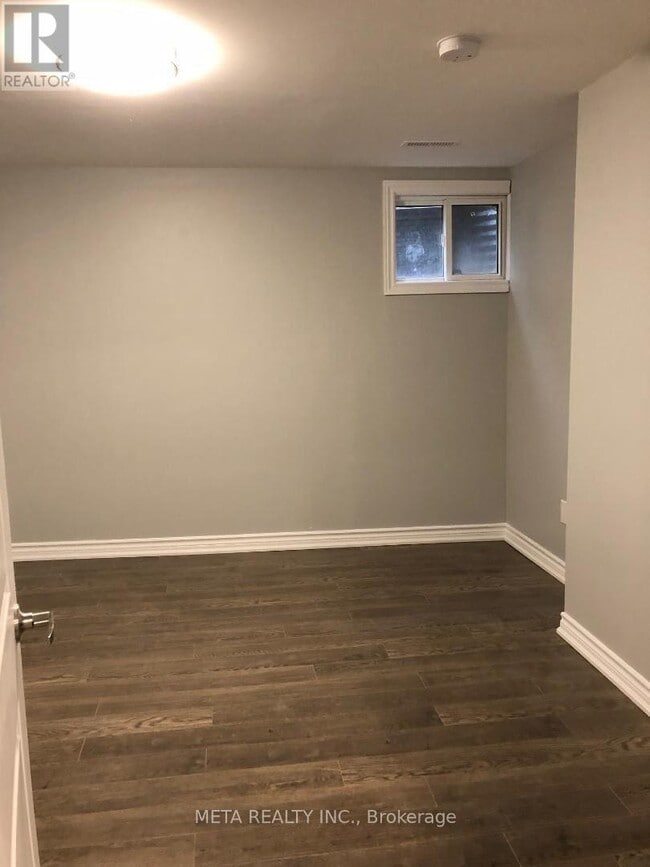 Building Photo - 8 Roscoe Rd