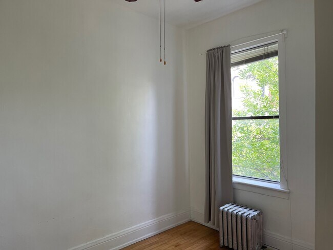 Foto del edificio - 2229 W Taylor St