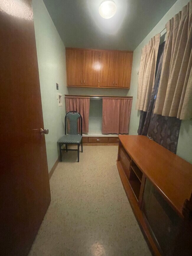 Foto del edificio - 2832 Longfield Rd